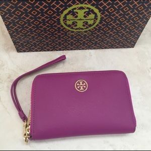 Tory Burch tech wallet